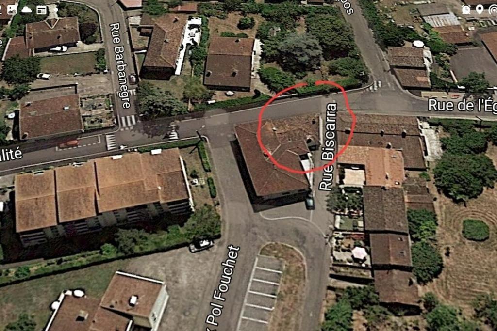 Maison De Rue: Auch Bagian luar foto