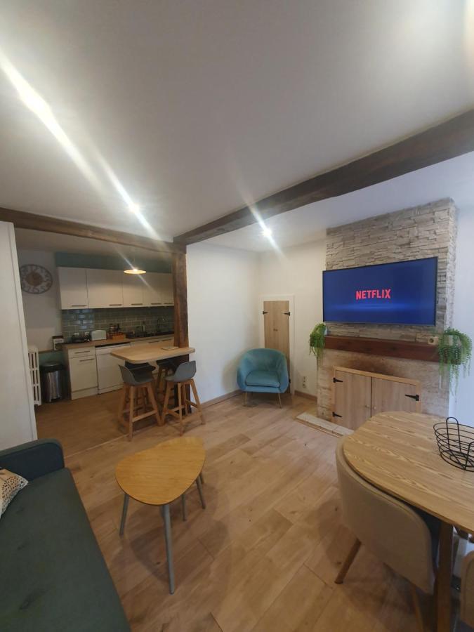 Maison De Rue: Auch Bagian luar foto